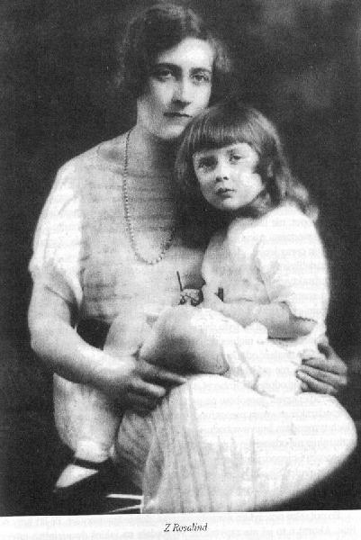Agatha Christie w córką Rosalind.