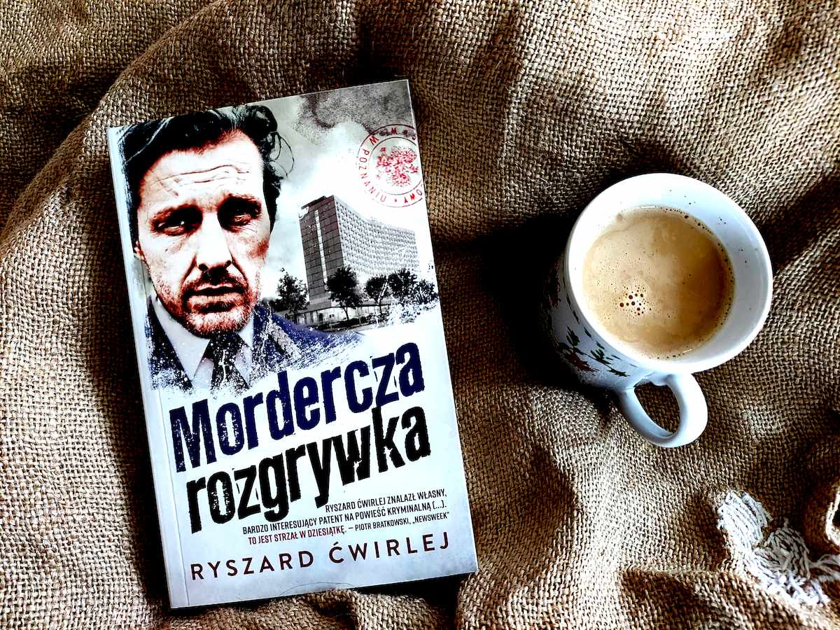 Okładka Morderczej rozgrywki Ryszarda Ćwirleja.